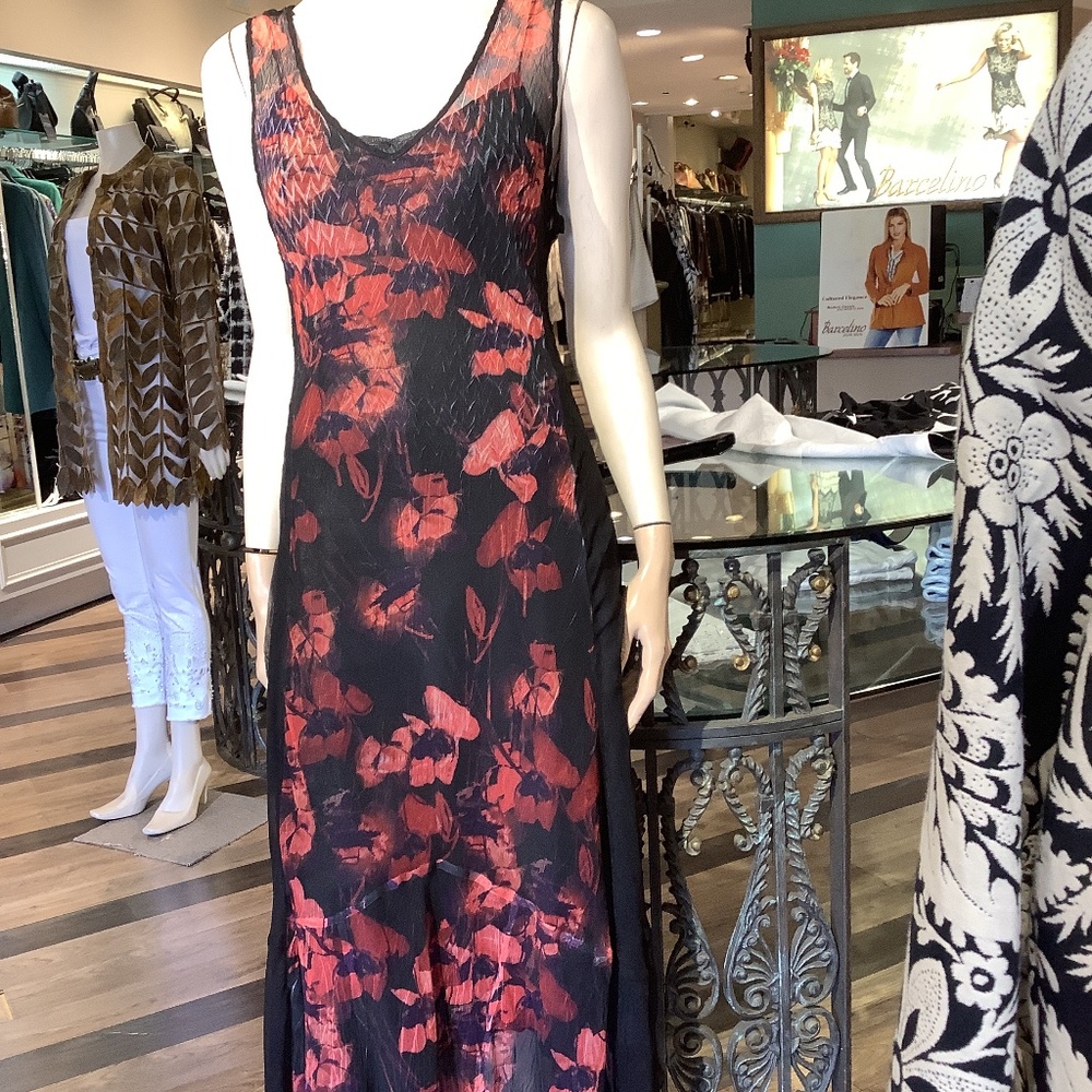 Barcelino romantic tango love !!!  This dress will take you anywhere. wow